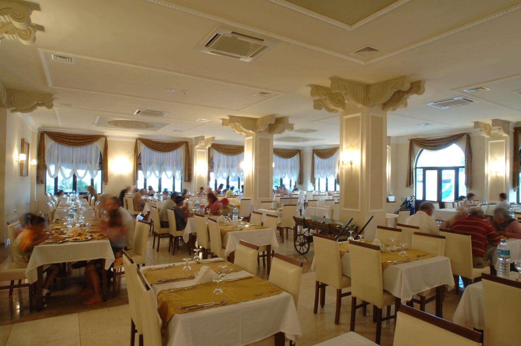 Gure Saruhan Thermal Akçay Kültér fotó