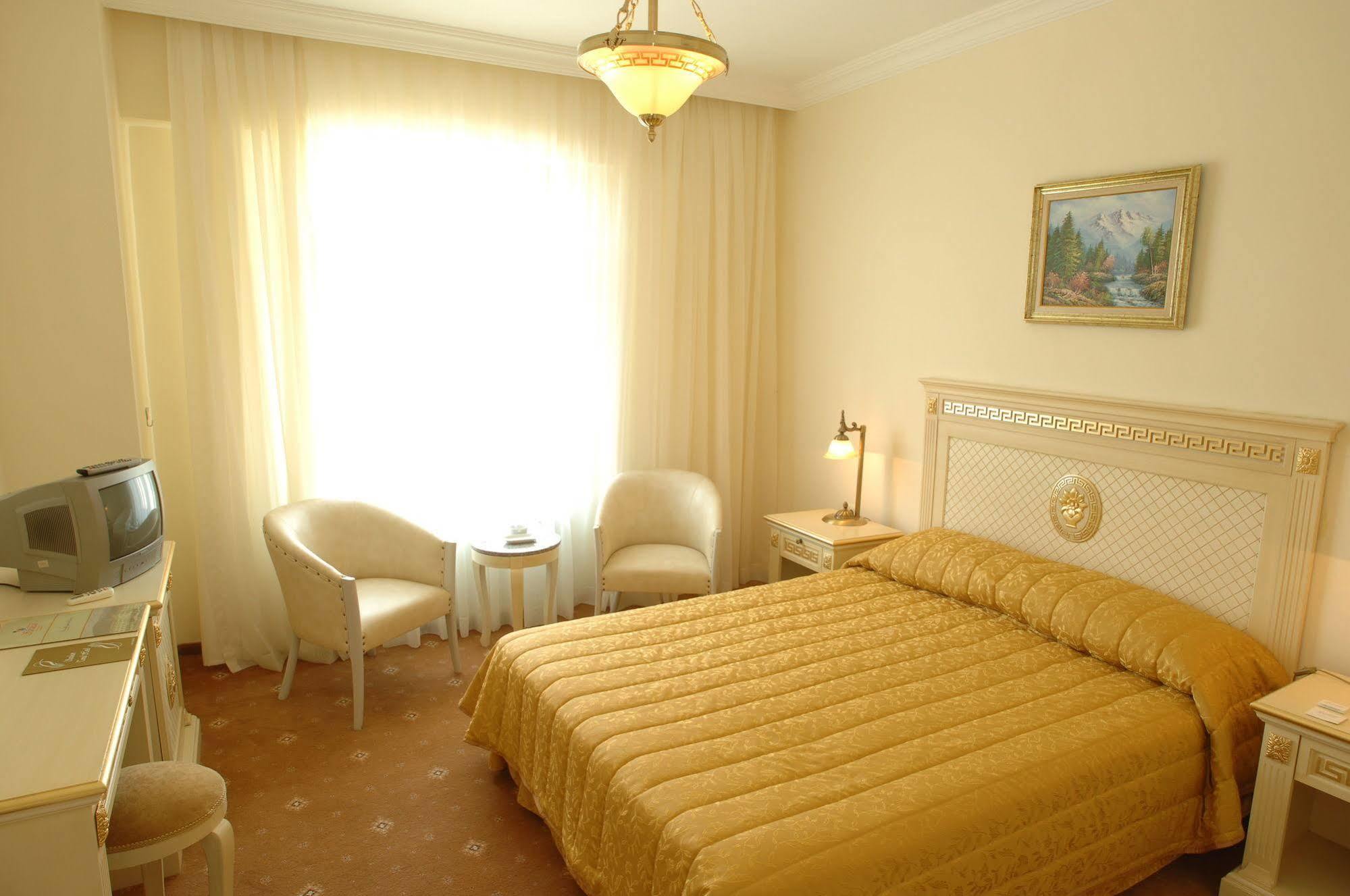 Gure Saruhan Thermal Akçay Kültér fotó